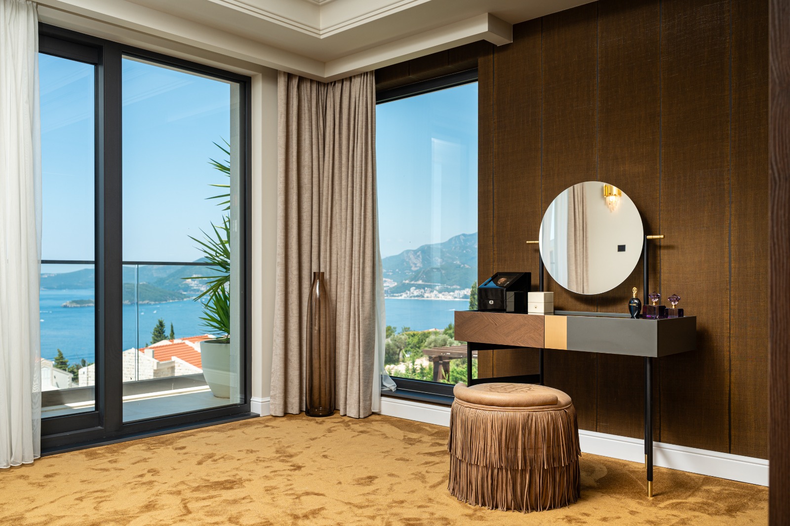 Exklusive Designervilla mit Panoramablick auf die Adria und Sveti Stefan