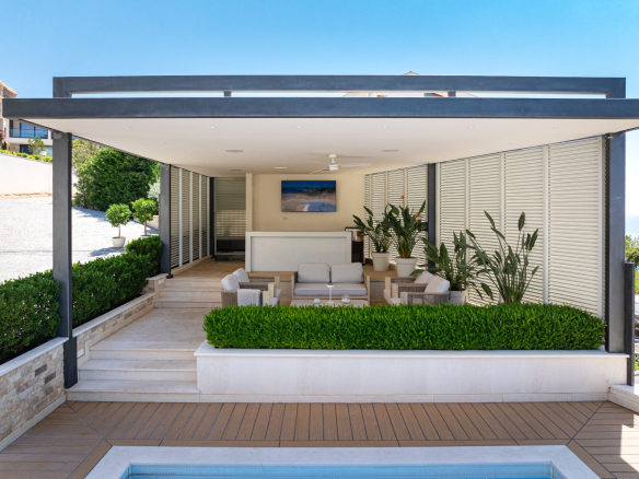 Exklusive Designervilla mit Panoramablick auf die Adria und Sveti Stefan