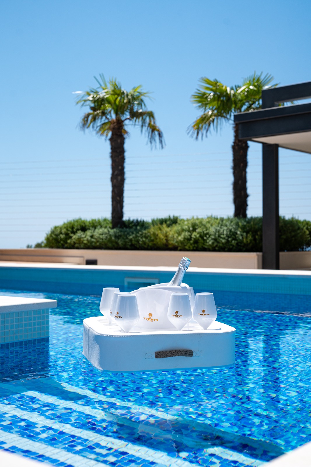 Exklusive Designervilla mit Panoramablick auf die Adria und Sveti Stefan
