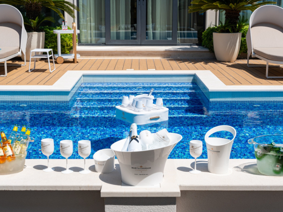 Exklusive Designervilla mit Panoramablick auf die Adria und Sveti Stefan