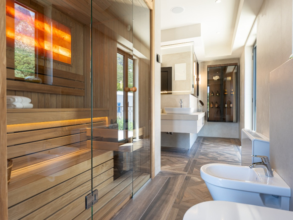 Exklusive Designervilla mit Panoramablick auf die Adria und Sveti Stefan
