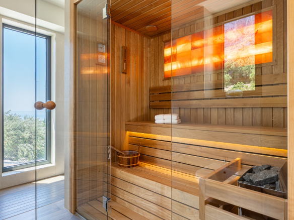 Exklusive Designervilla mit Panoramablick auf die Adria und Sveti Stefan