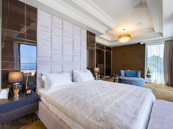 Exklusive Designervilla mit Panoramablick auf die Adria und Sveti Stefan