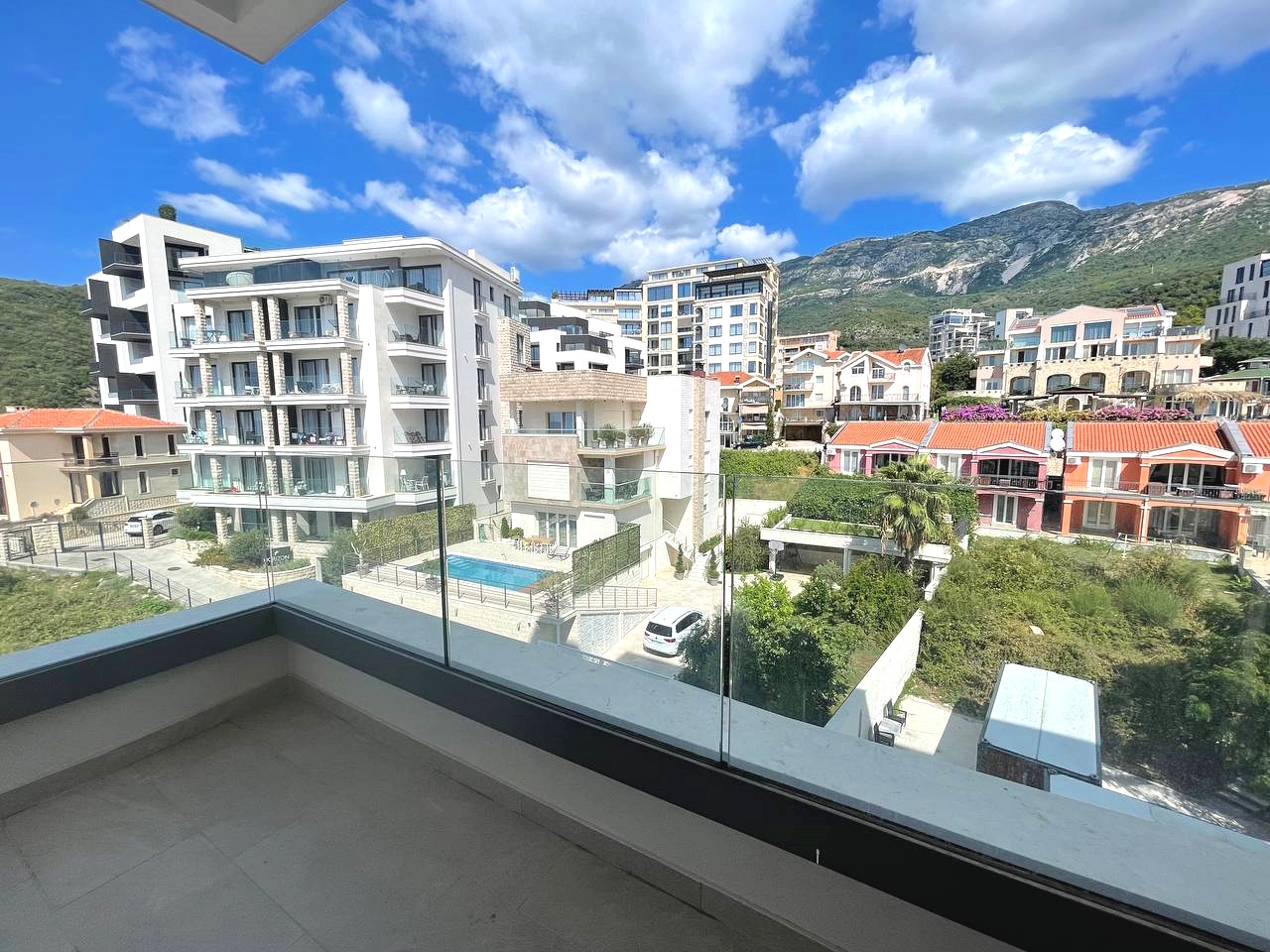 Montesa Hill – stilvolles Wohnen an der Budva-Riviera – PD27